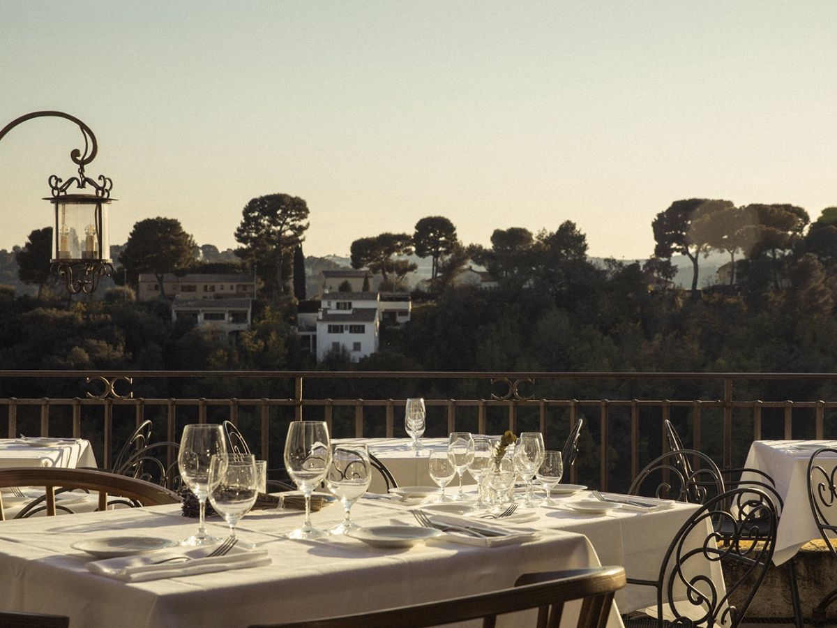 Restaurant panoramic terrace.